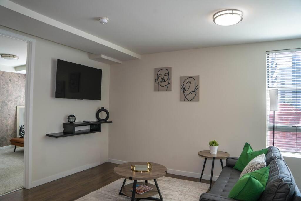 June Specials- Suite Spot Dtla- Free Parking For One Car! Los Angeles Zewnętrze zdjęcie